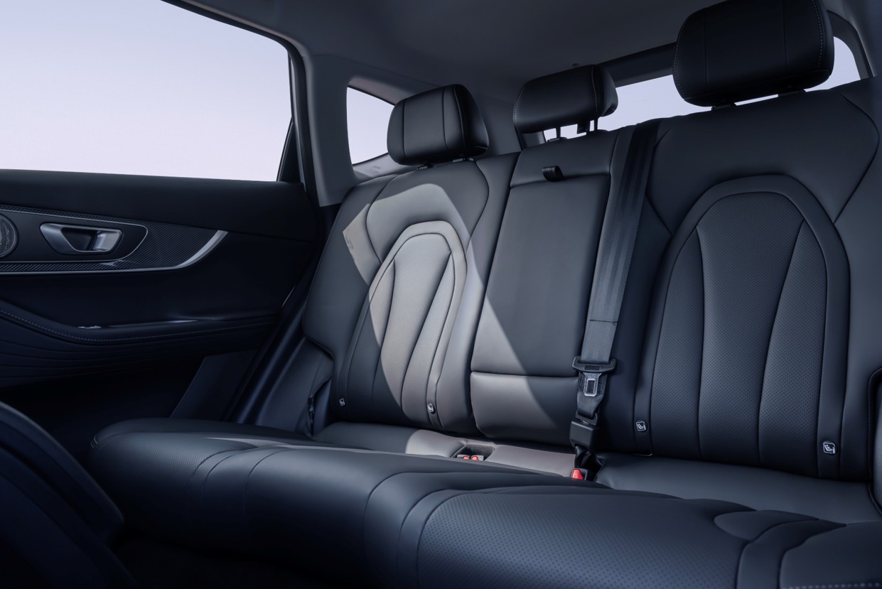 Вместительный второй ряд