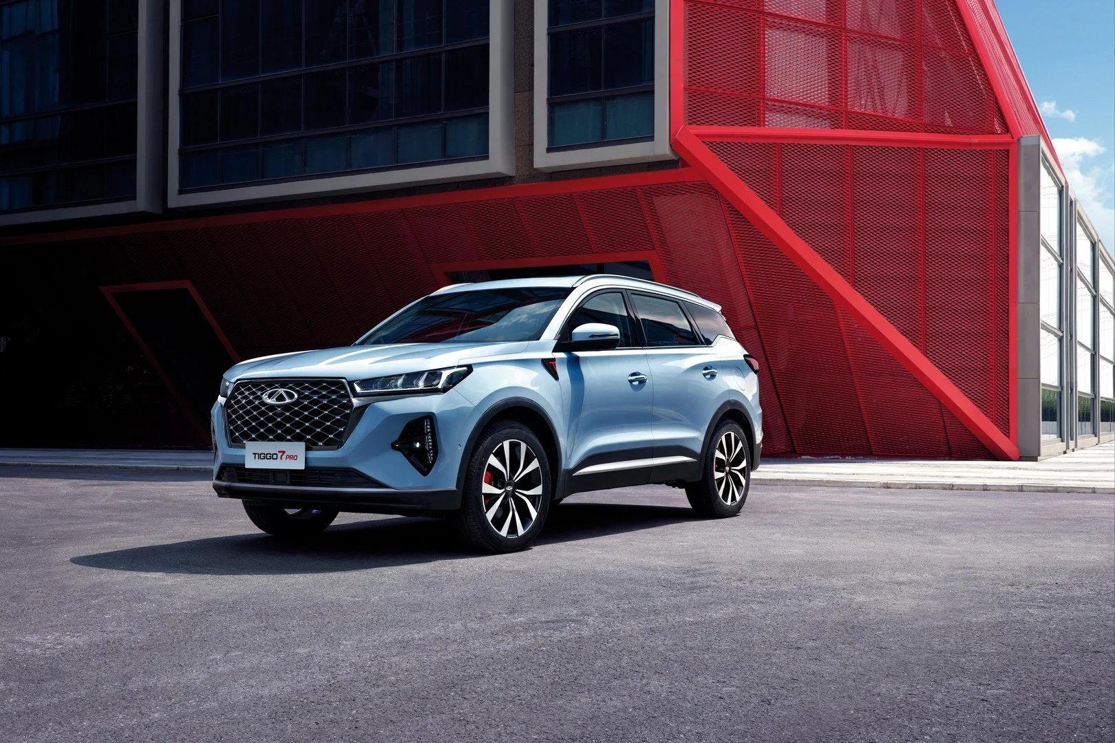 Яркий и технологичный